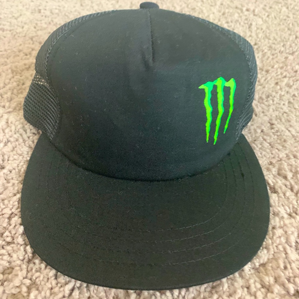 Monster Snap Back
